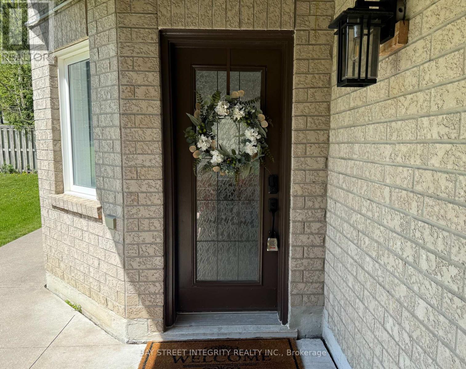 Main - 377 Kennedy Street W, Aurora, Ontario  L4G 5M6 - Photo 2 - N13152408