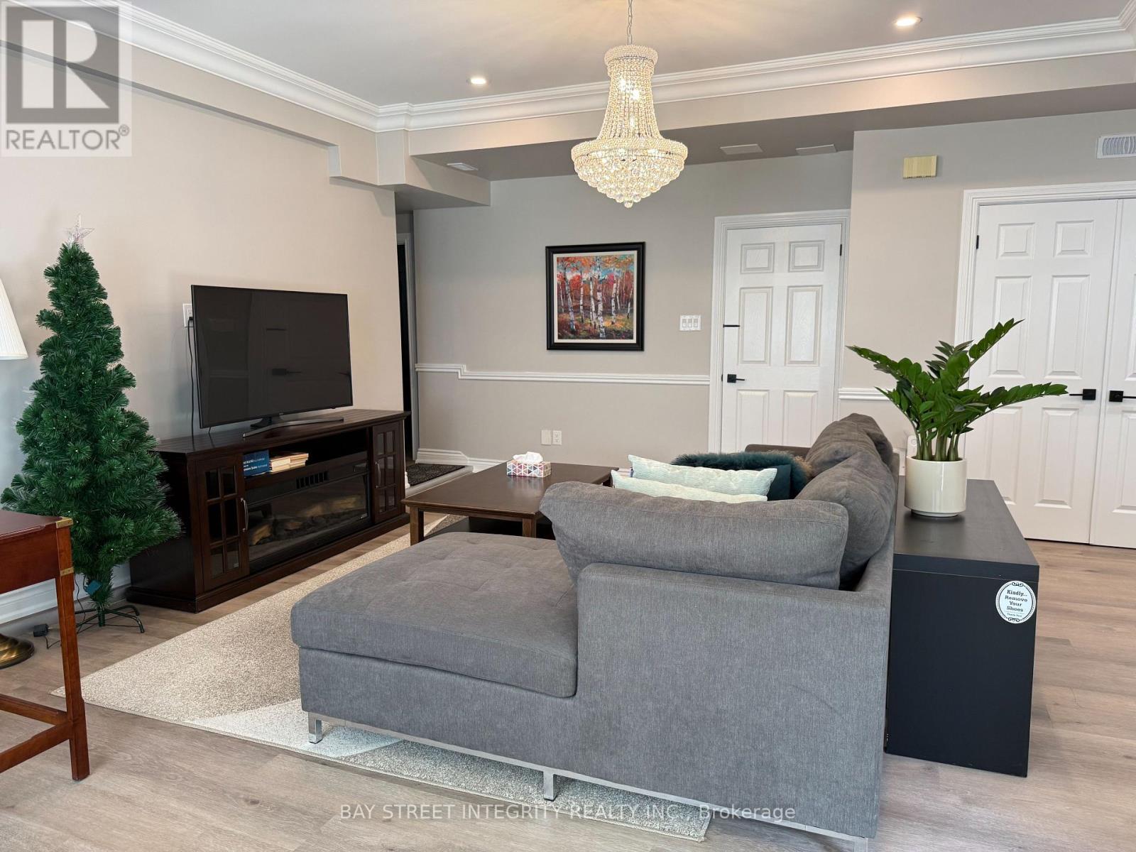 Main - 377 Kennedy Street W, Aurora, Ontario  L4G 5M6 - Photo 8 - N13152408