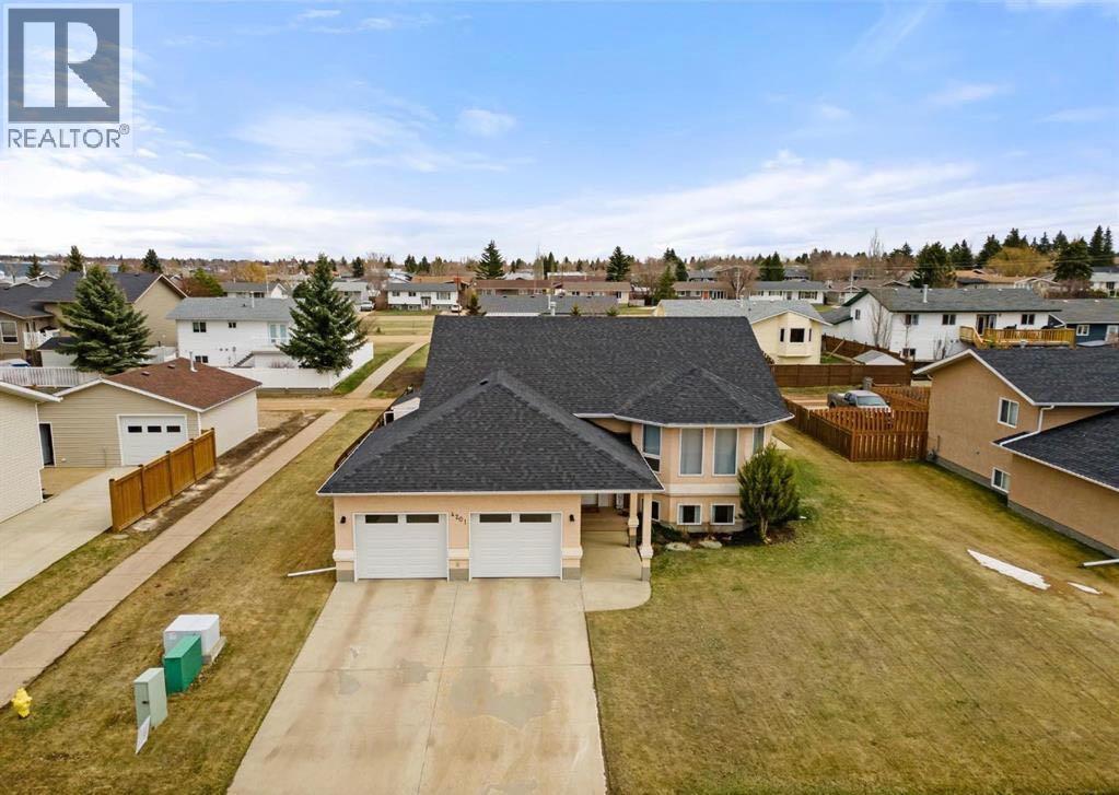 4201 66 Street, Stettler, Alberta  T0C 2L1 - Photo 3 - A2307365