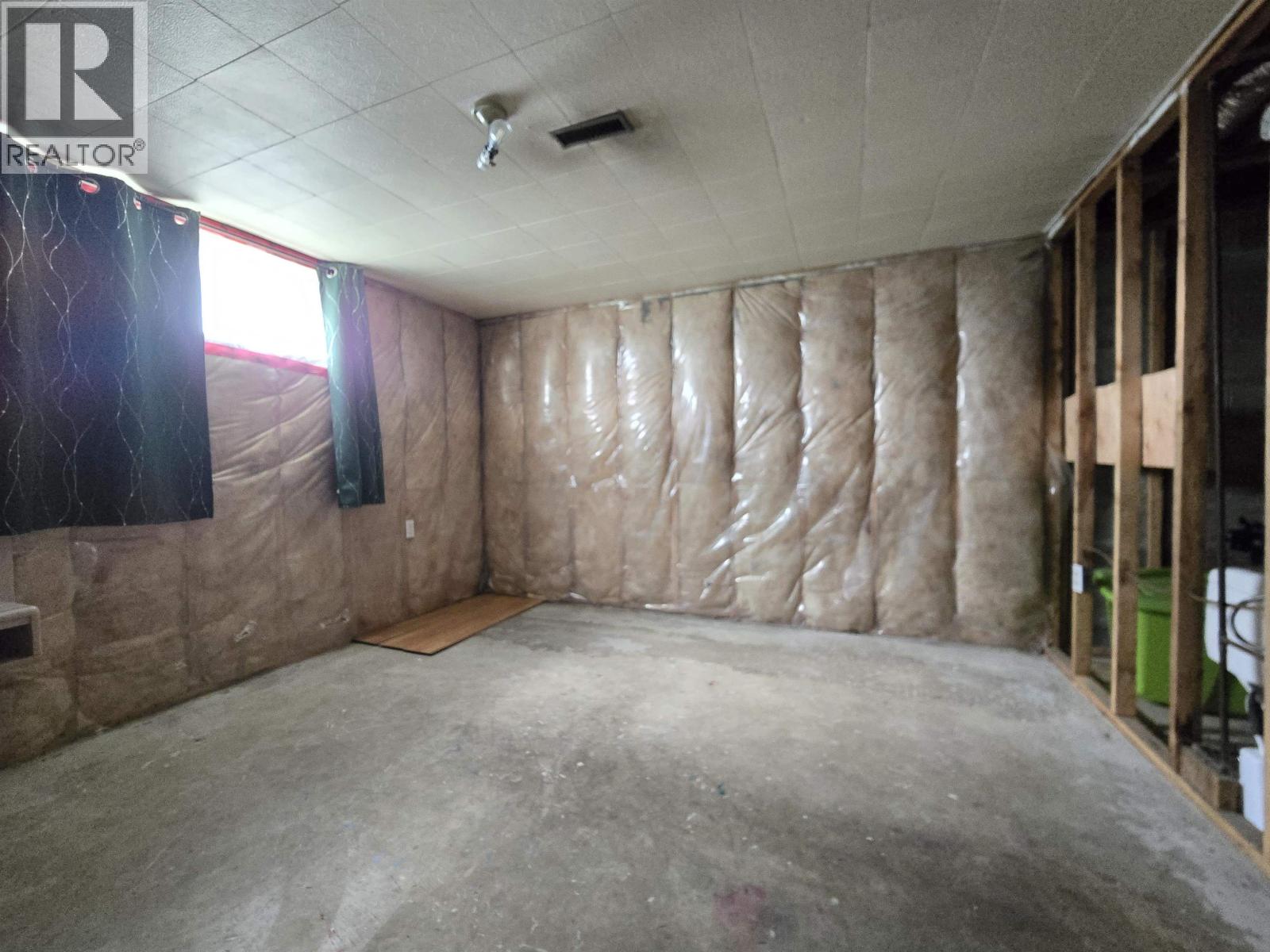 1410 7th Avenue, Valemount, British Columbia  V0E 2Z0 - Photo 27 - R3125782