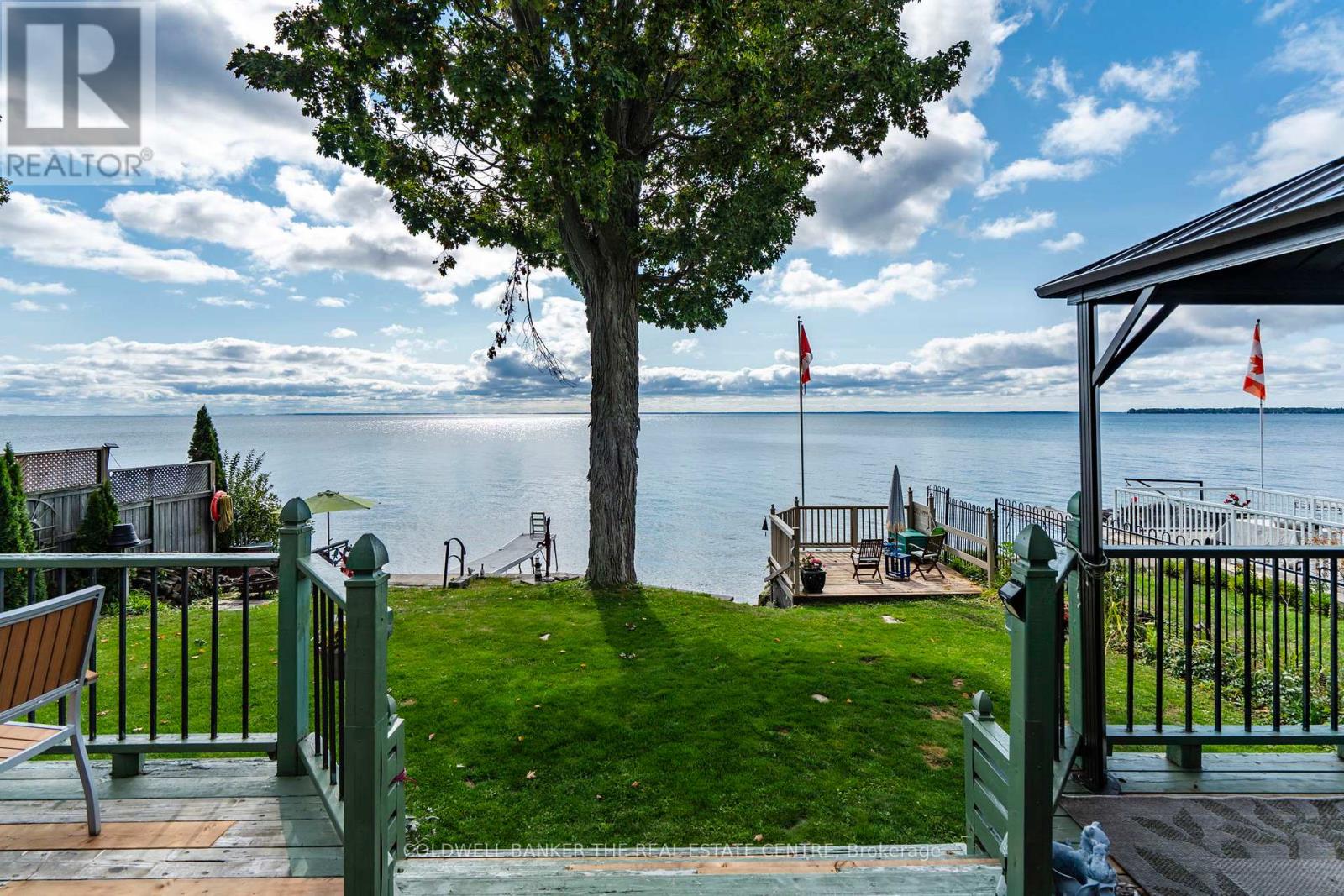 115 Lakeshore Road W, Oro-Medonte, Ontario  L0L 1E0 - Photo 2 - S13152446