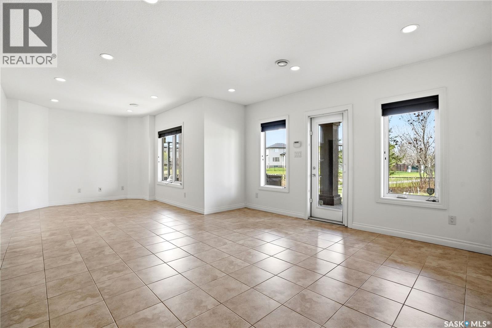2431 Linner Bay, Regina, Saskatchewan  S4V 1K3 - Photo 33 - SK036460