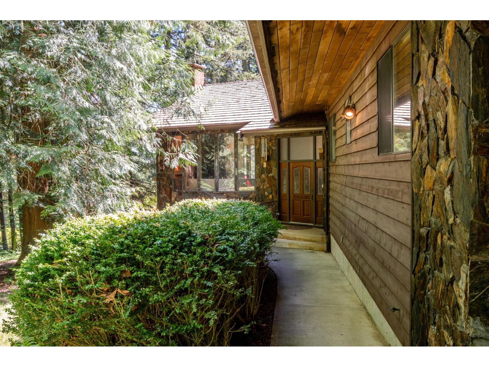 3113 207a Street, Langley, British Columbia  V2Z 2C5 - Photo 3 - R3125200