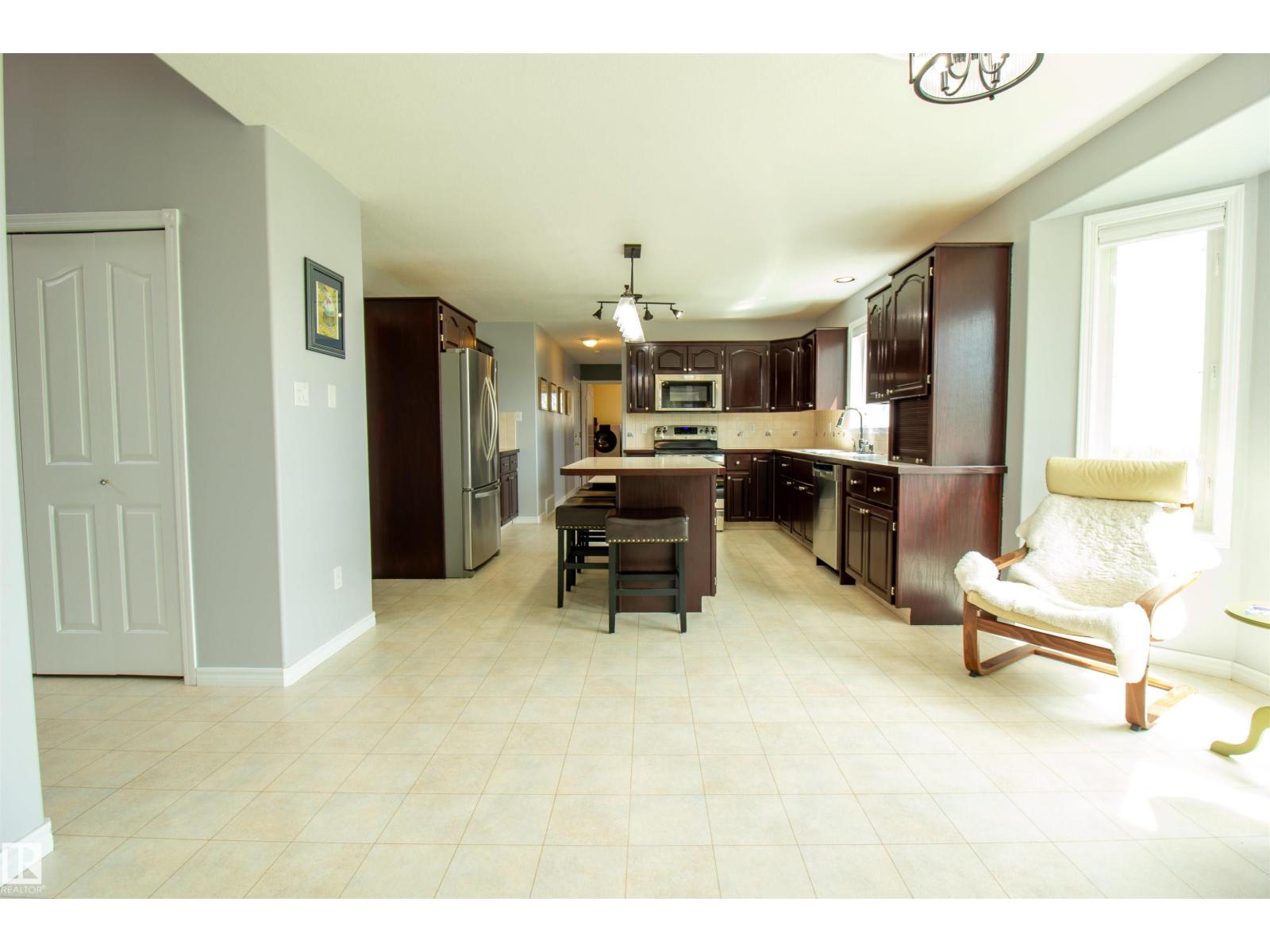 3723 Railway Avenue, Mallaig, Alberta T0A 2K0 - Photo 3 - E4488889