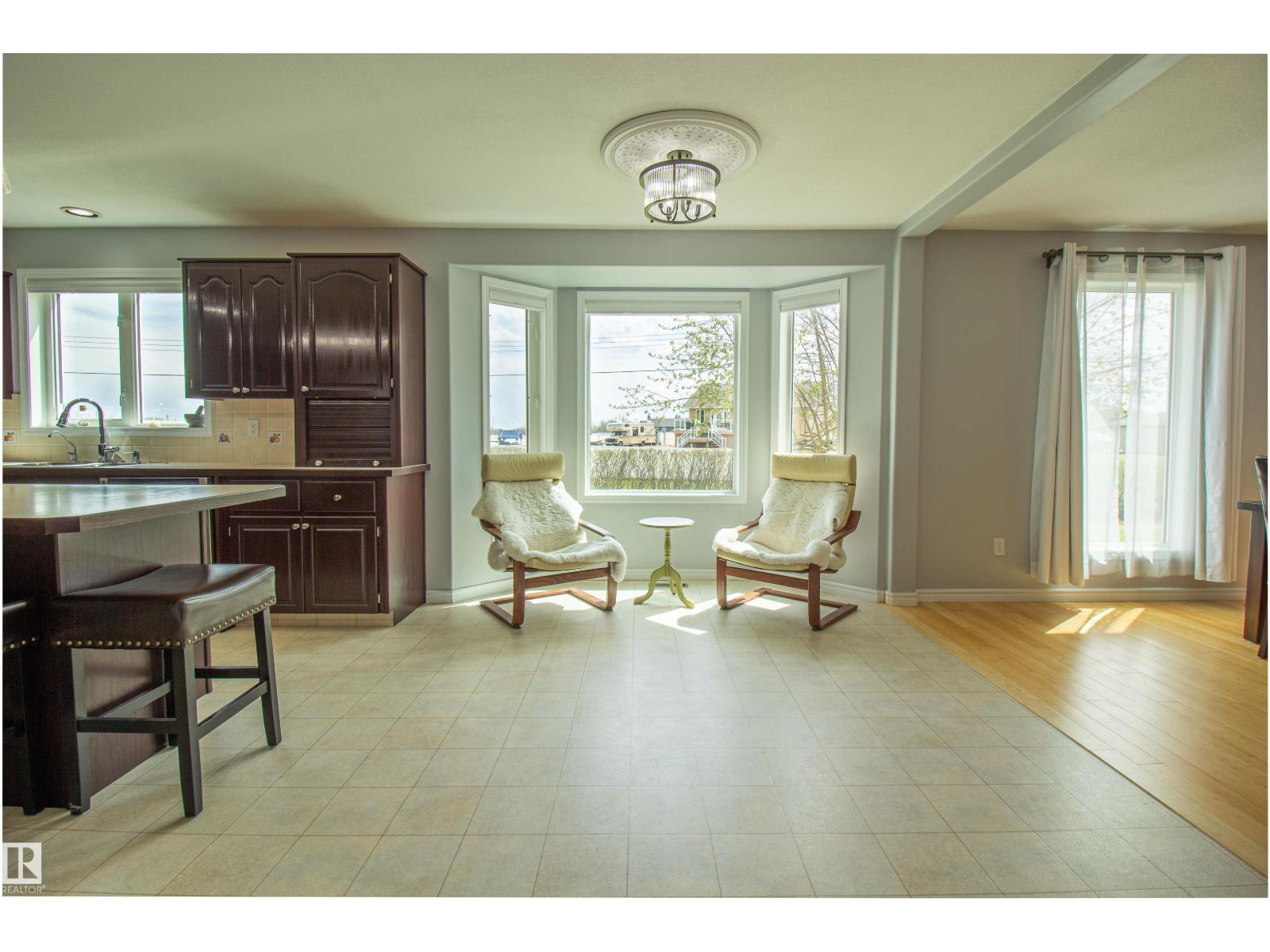 3723 Railway Avenue, Mallaig, Alberta T0A 2K0 - Photo 2 - E4488889