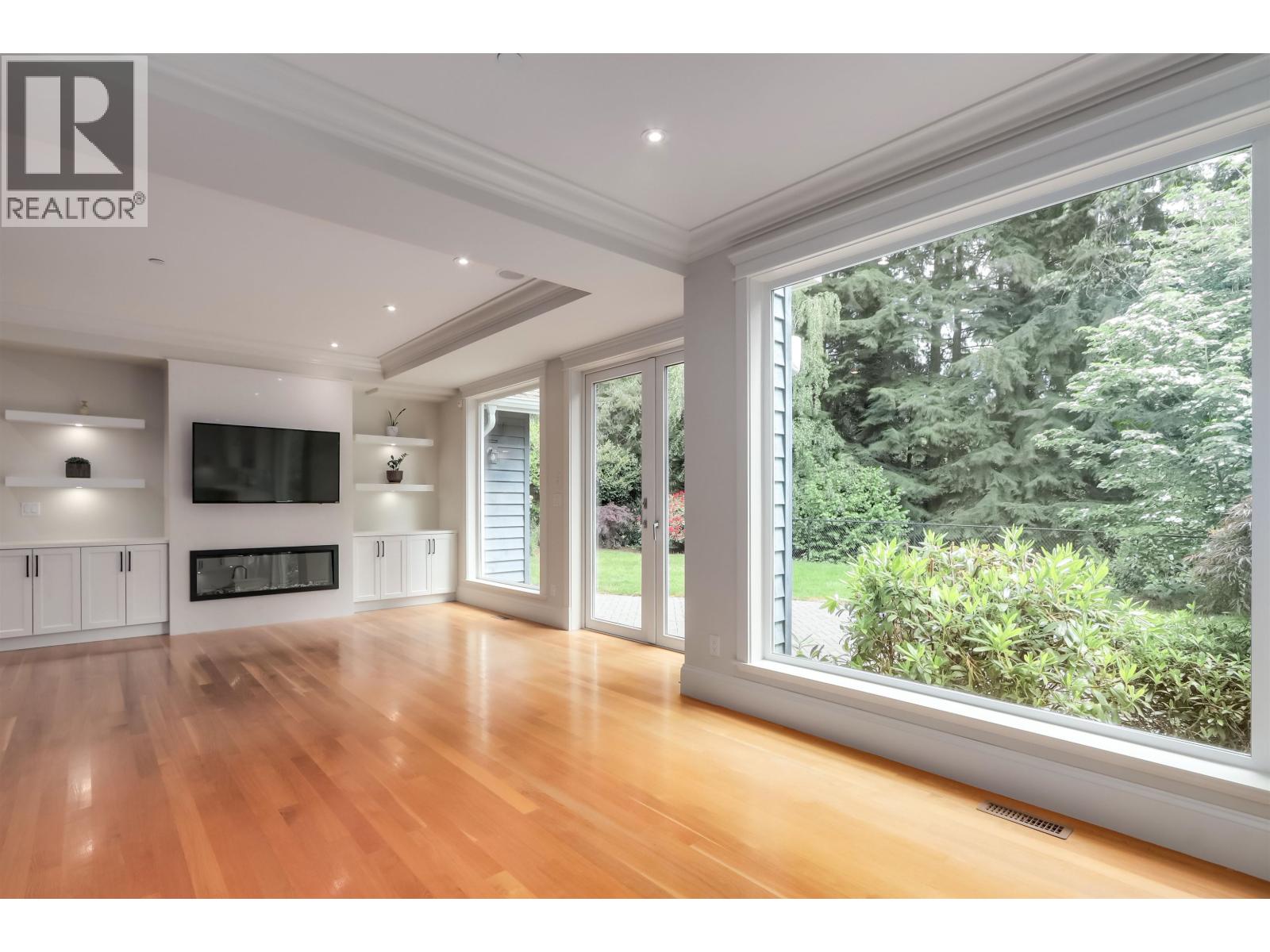 352 St.james Crescent, West Vancouver, British Columbia  V7S 1J8 - Photo 12 - R3125832