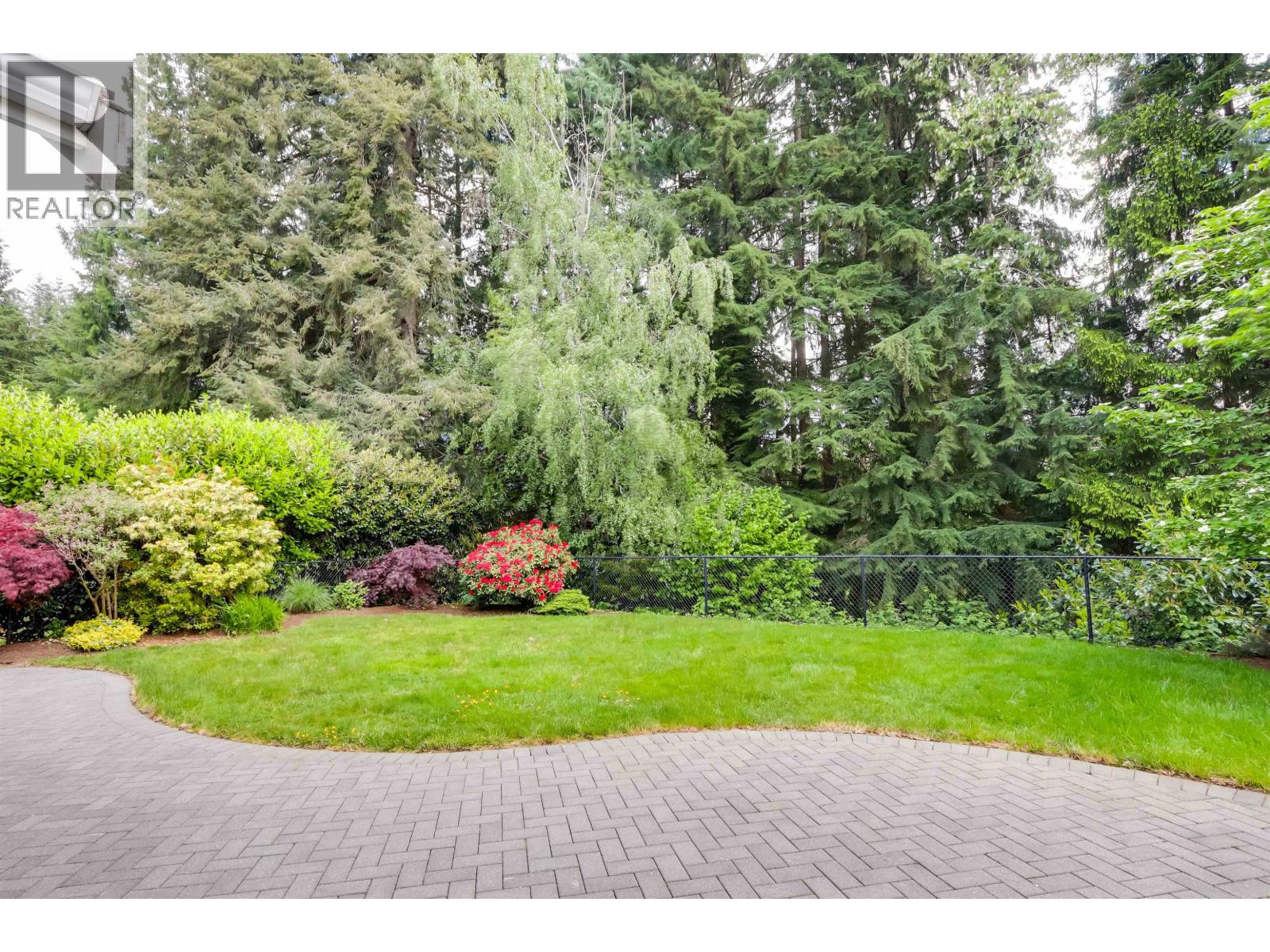 352 St.james Crescent, West Vancouver, British Columbia  V7S 1J8 - Photo 35 - R3125832