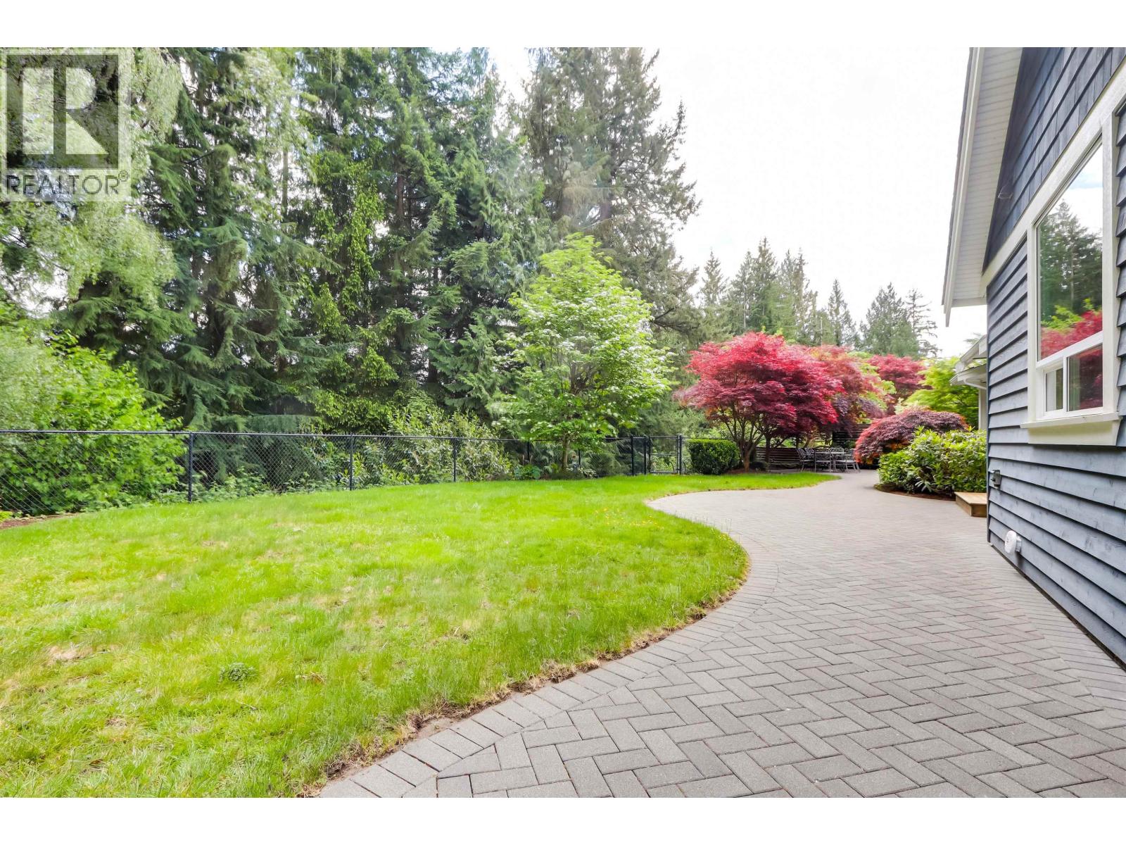 352 St.james Crescent, West Vancouver, British Columbia  V7S 1J8 - Photo 36 - R3125832