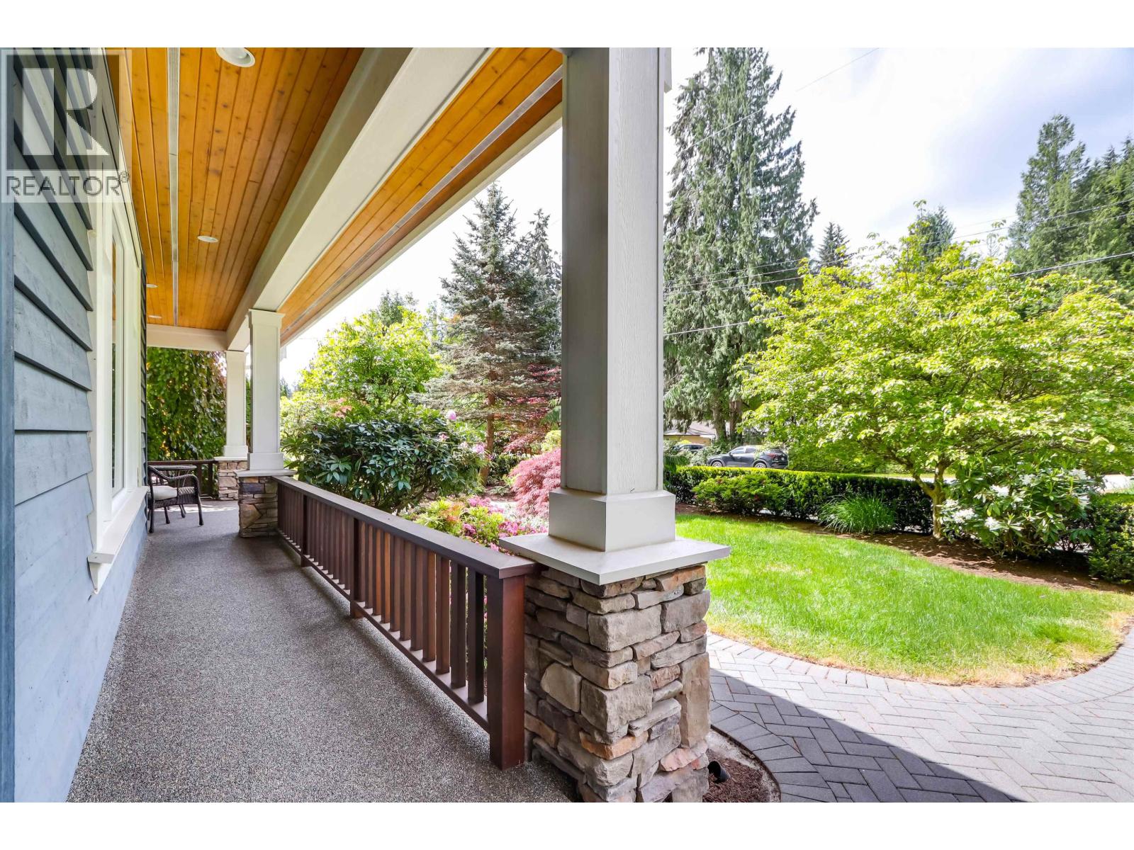 352 St.james Crescent, West Vancouver, British Columbia  V7S 1J8 - Photo 31 - R3125832