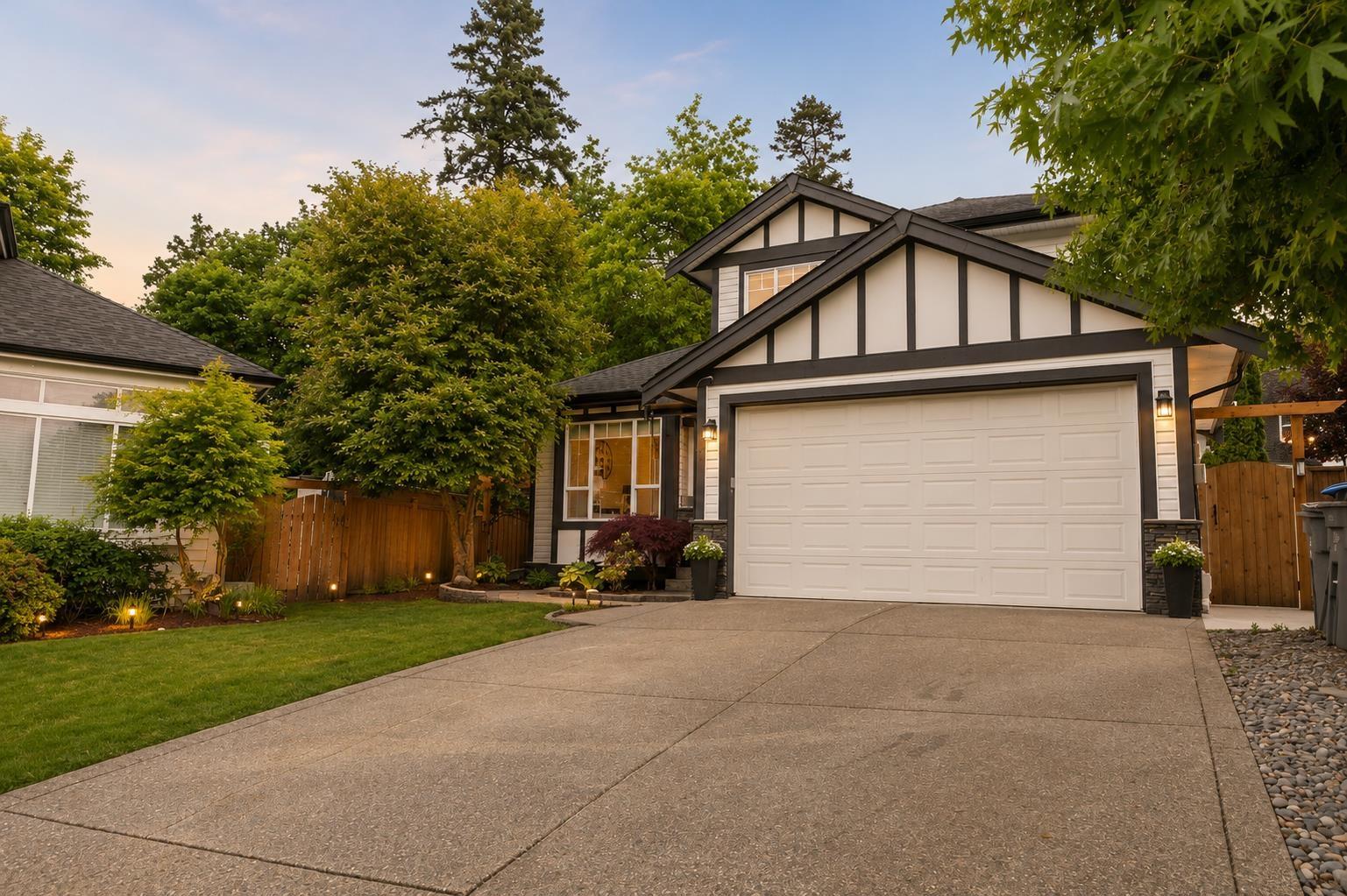 6928 182A STREET, Surrey, British Columbia