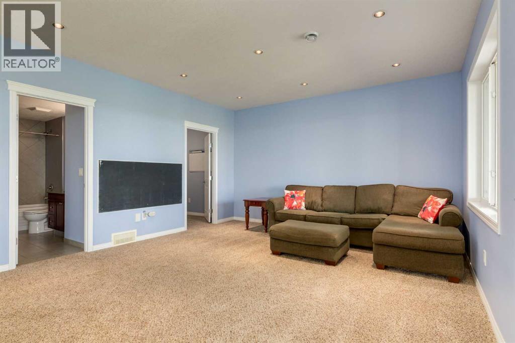 545 Boulder Creek Circle SE, Langdon, Alberta  T0J 1X3 - Photo 42 - A2312745