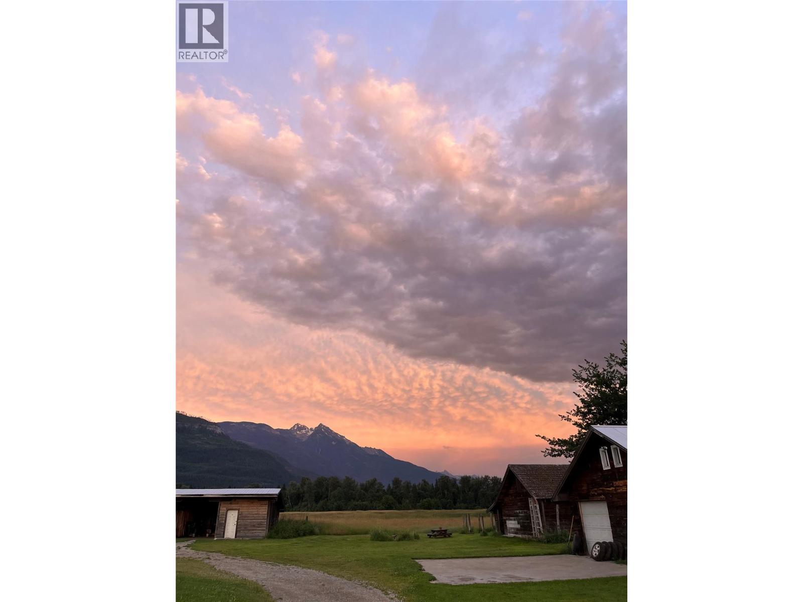 13226 31 Highway, Meadow Creek, British Columbia  V0G 1N0 - Photo 64 - 10376165