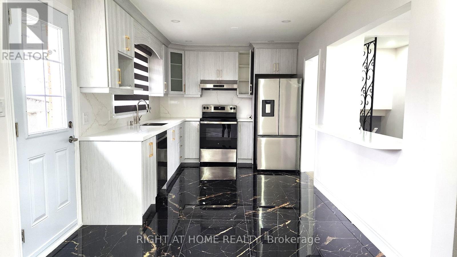 5154 New Street, Burlington, Ontario  L7L 1V4 - Photo 3 - W13152330