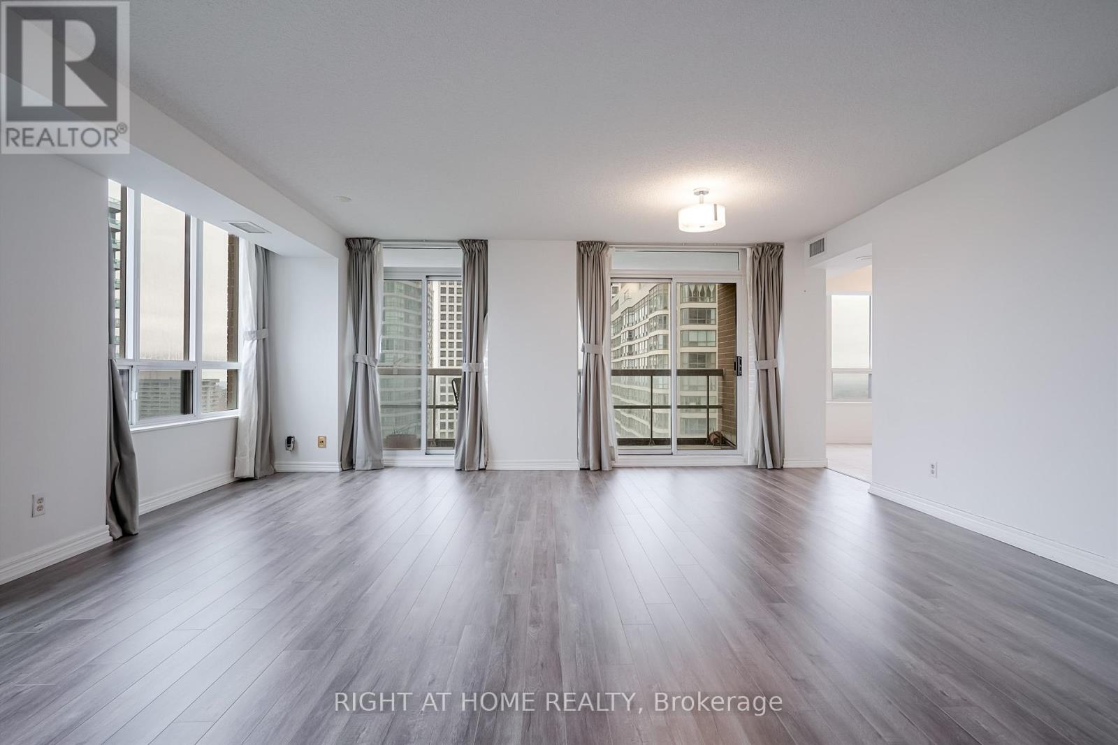 2205 - 156 Enfield Place, Mississauga, Ontario  L5B 4L8 - Photo 9 - W13152364