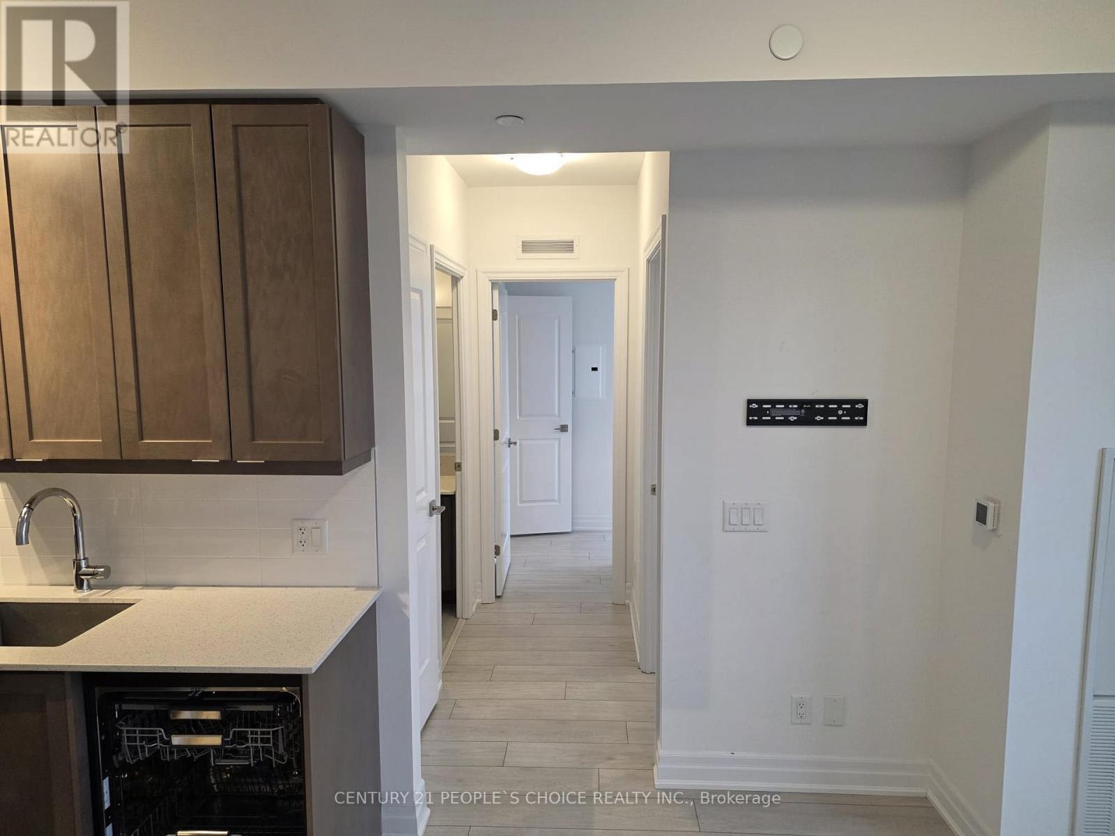 1102 - 30 Elm Drive W, Mississauga, Ontario  L5B 1L9 - Photo 9 - W13152376