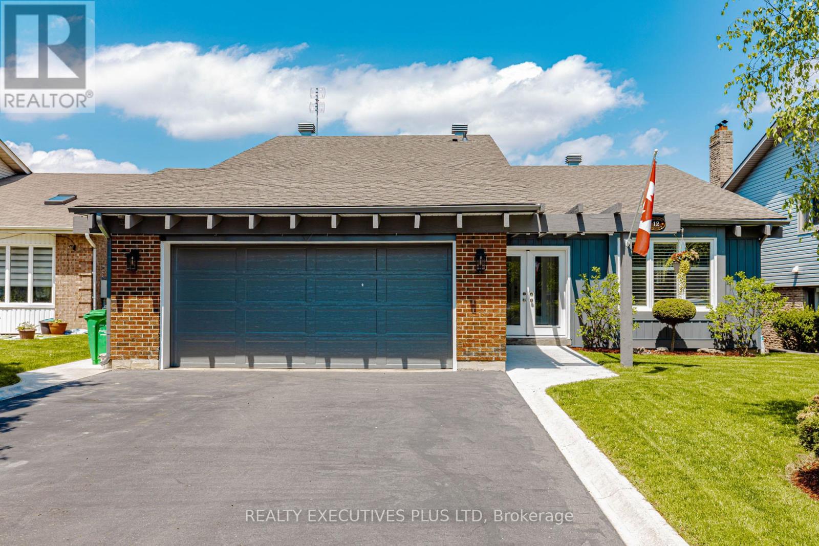 12 MAIDSTONE CRESCENT, Brampton, Ontario