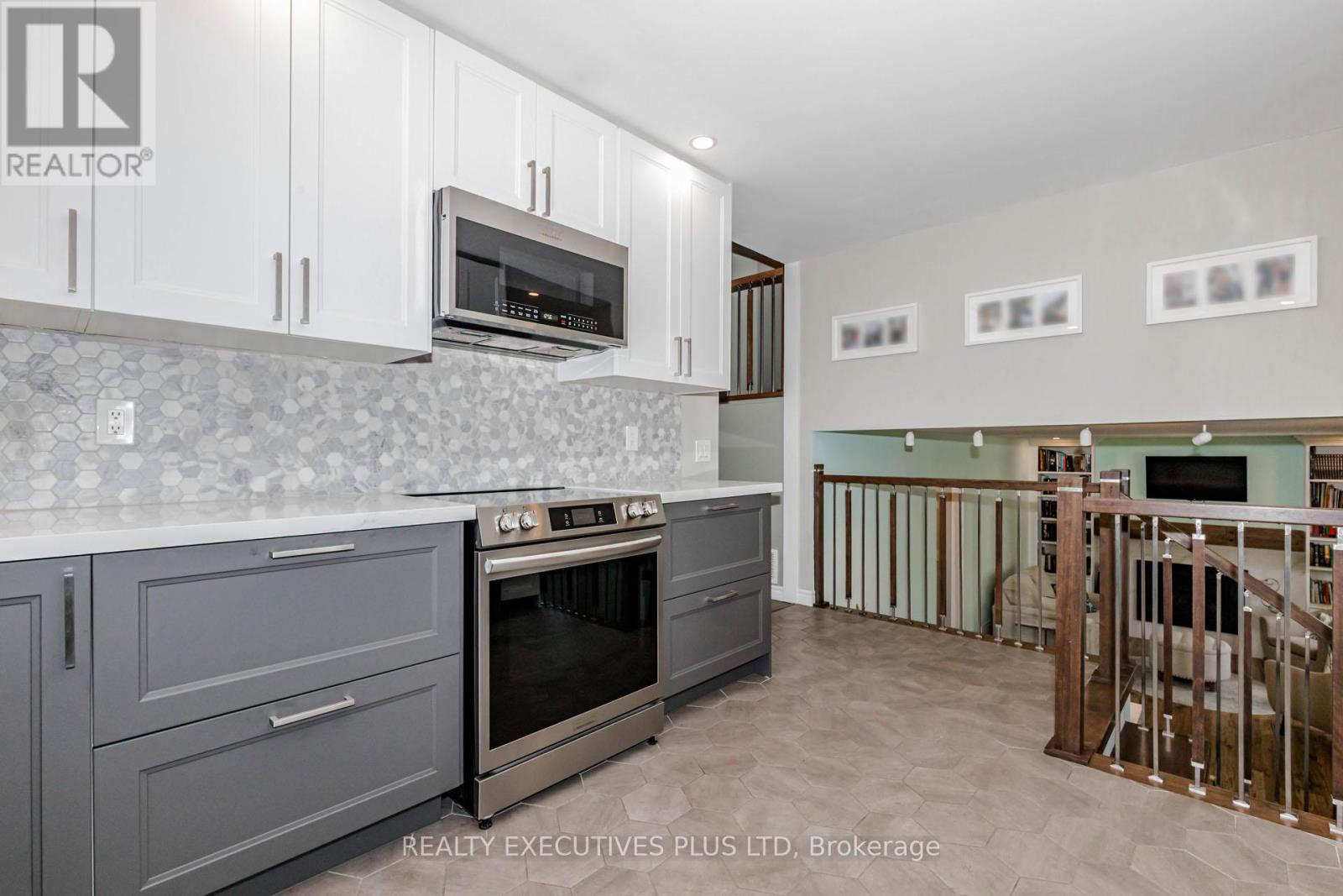 12 Maidstone Crescent, Brampton, Ontario  L6S 2Z5 - Photo 17 - W13152398