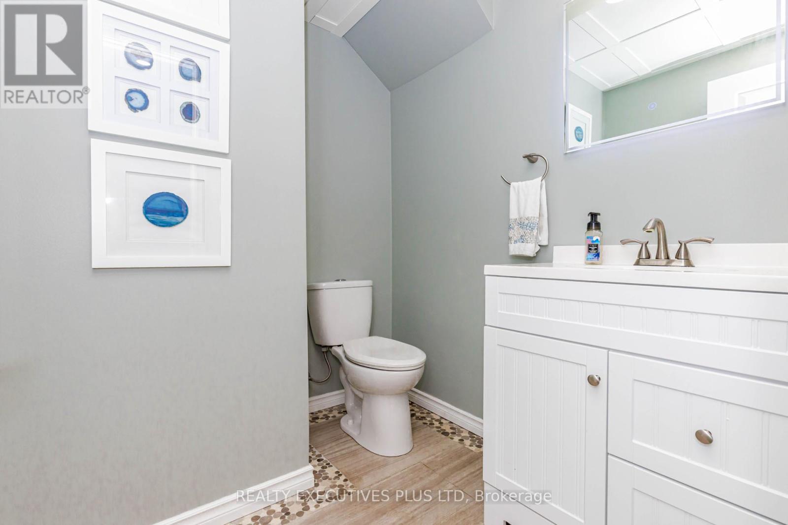 12 Maidstone Crescent, Brampton, Ontario  L6S 2Z5 - Photo 39 - W13152398