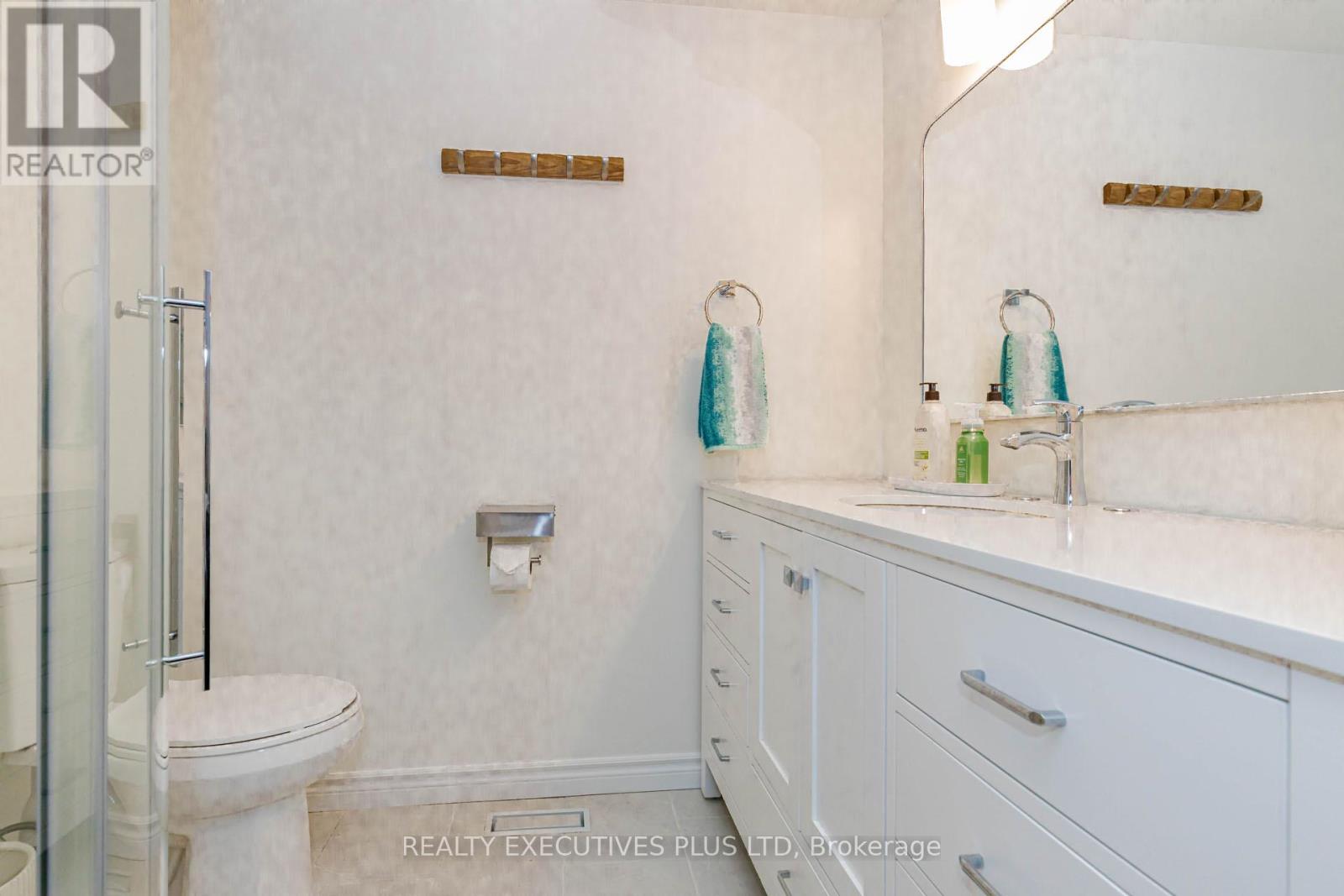 12 Maidstone Crescent, Brampton, Ontario  L6S 2Z5 - Photo 41 - W13152398