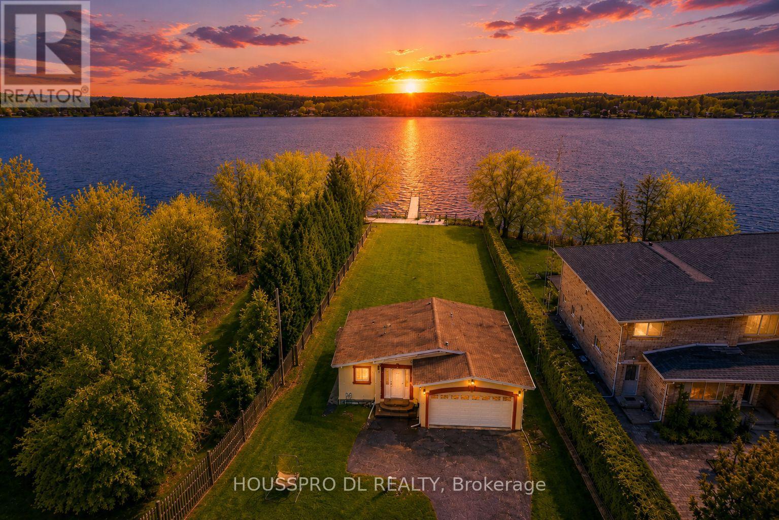 2683 Lakeshore Road E, Oro-Medonte, Ontario  L0L 1T0 - Photo 4 - S13137936