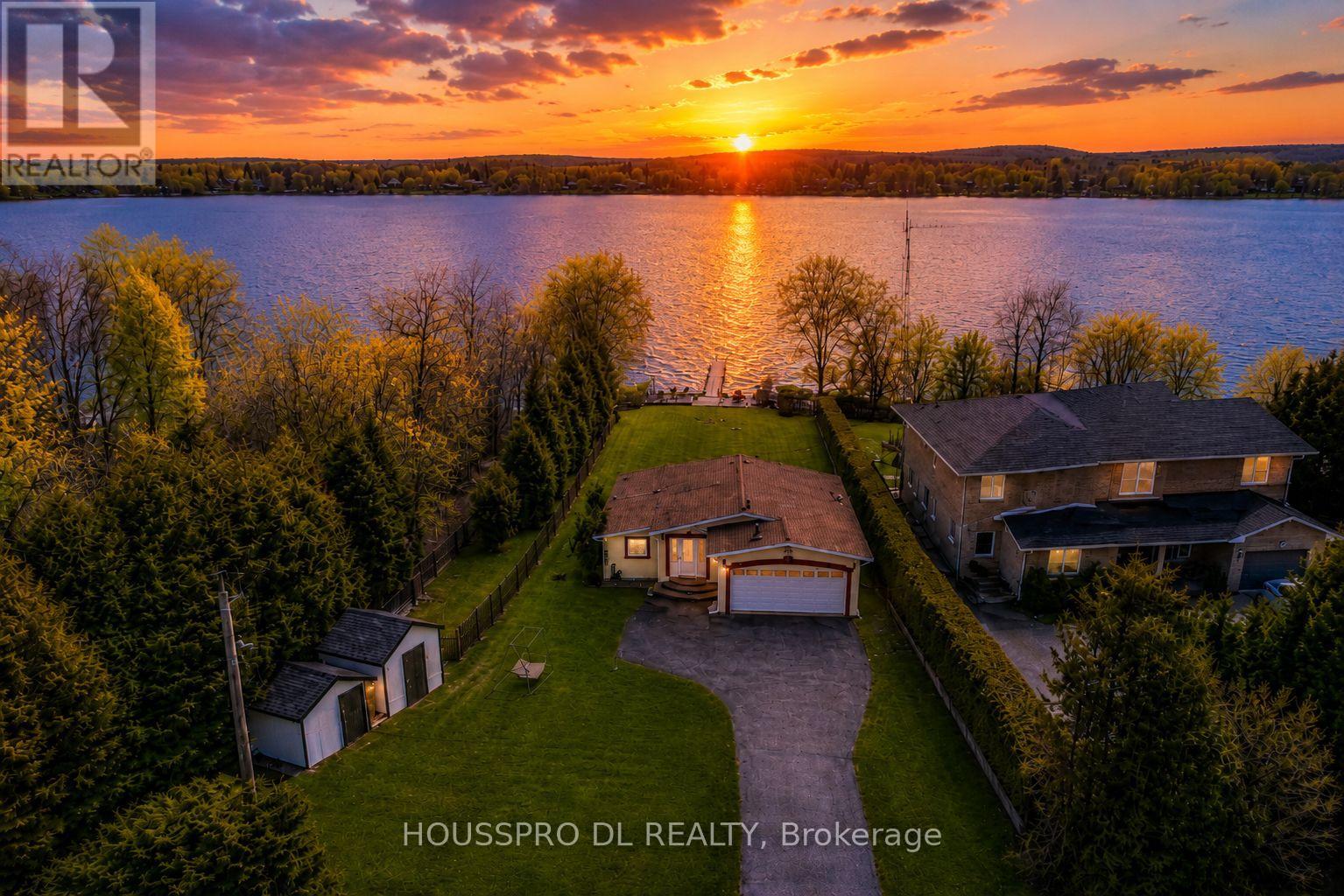 2683 Lakeshore Road E, Oro-Medonte, Ontario  L0L 1T0 - Photo 6 - S13137936