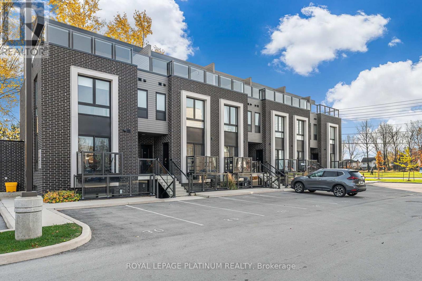 213 - 6065 Mcleod Road, Niagara Falls, Ontario L2G 0Z7 - Photo 2 - X13152360