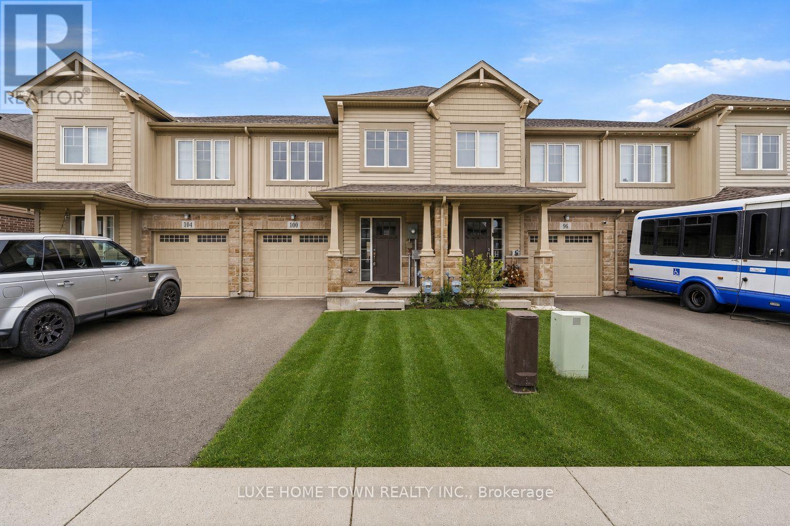 100 Monarch Street, Welland, Ontario L3C 0G6 - Photo 2 - X13152422