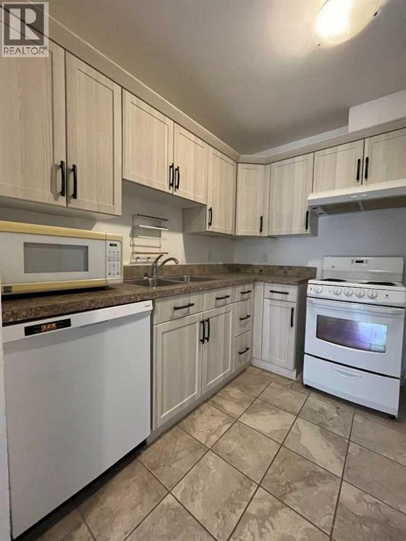 208, 65 Temple Boulevard W, Lethbridge, Alberta  T1K 5M2 - Photo 6 - A2313133