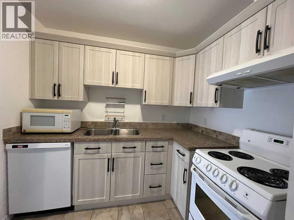 208, 65 Temple Boulevard W, Lethbridge, Alberta  T1K 5M2 - Photo 7 - A2313133