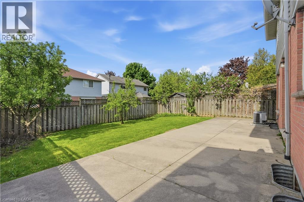 62 Dragoon Drive, Hamilton, Ontario  L9B 2E4 - Photo 41 - 40830717