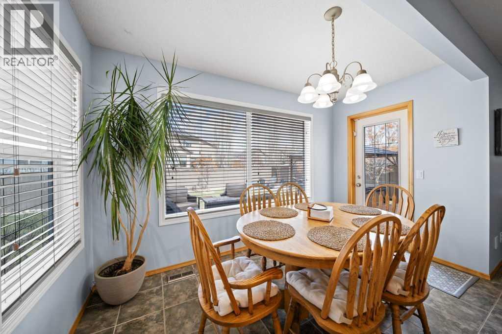 190 Brightonstone Bay SE, Calgary, Alberta  T2Z 4W4 - Photo 9 - A2301379