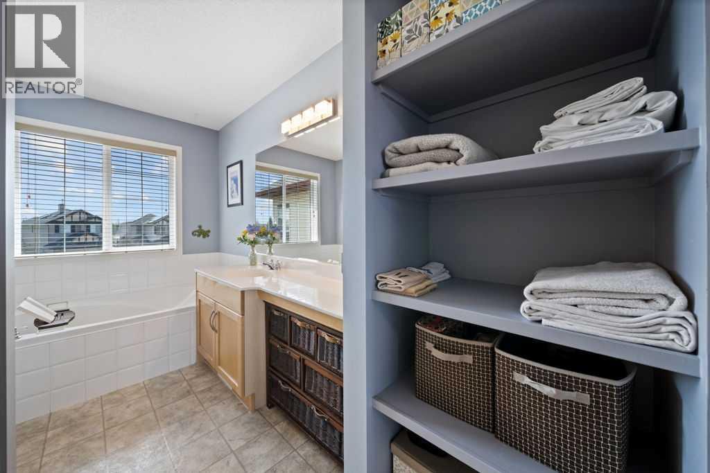 190 Brightonstone Bay SE, Calgary, Alberta  T2Z 4W4 - Photo 18 - A2301379