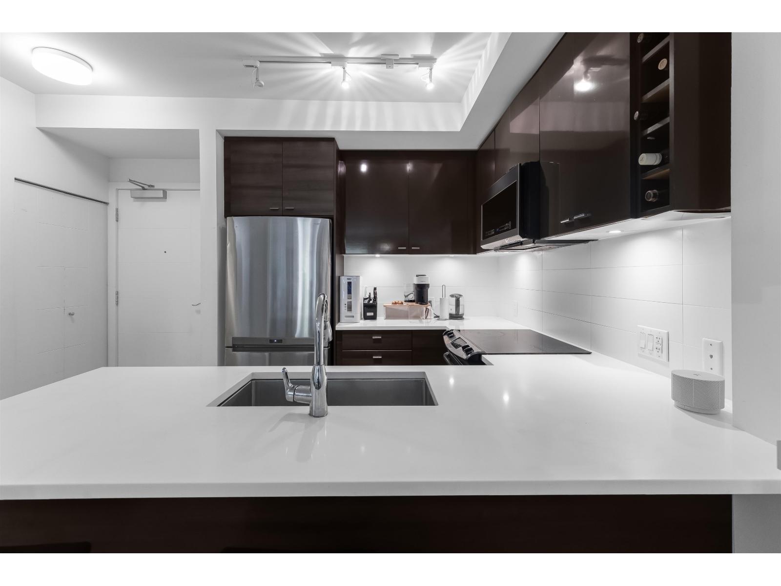 112 13931 Fraser Highway, Surrey, British Columbia  V3T 4E6 - Photo 3 - R3125924