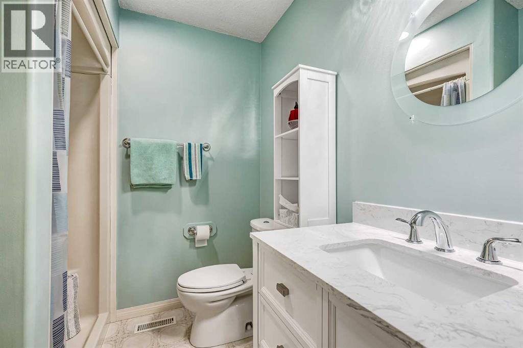 79 Macewan Meadow Way NW, Calgary, Alberta  T3K 3J3 - Photo 19 - A2309681