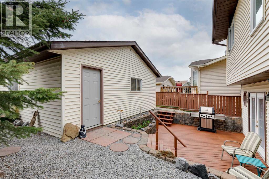 79 Macewan Meadow Way NW, Calgary, Alberta  T3K 3J3 - Photo 27 - A2309681