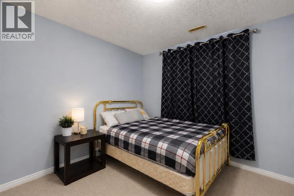 47 Westmount Road, Okotoks, Alberta  T1S 2J3 - Photo 23 - A2310716