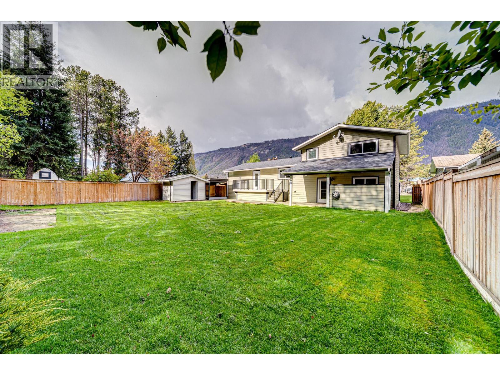 444 Engelmann Spruce Drive, Sparwood, British Columbia  V0B 2G1 - Photo 52 - 10370398