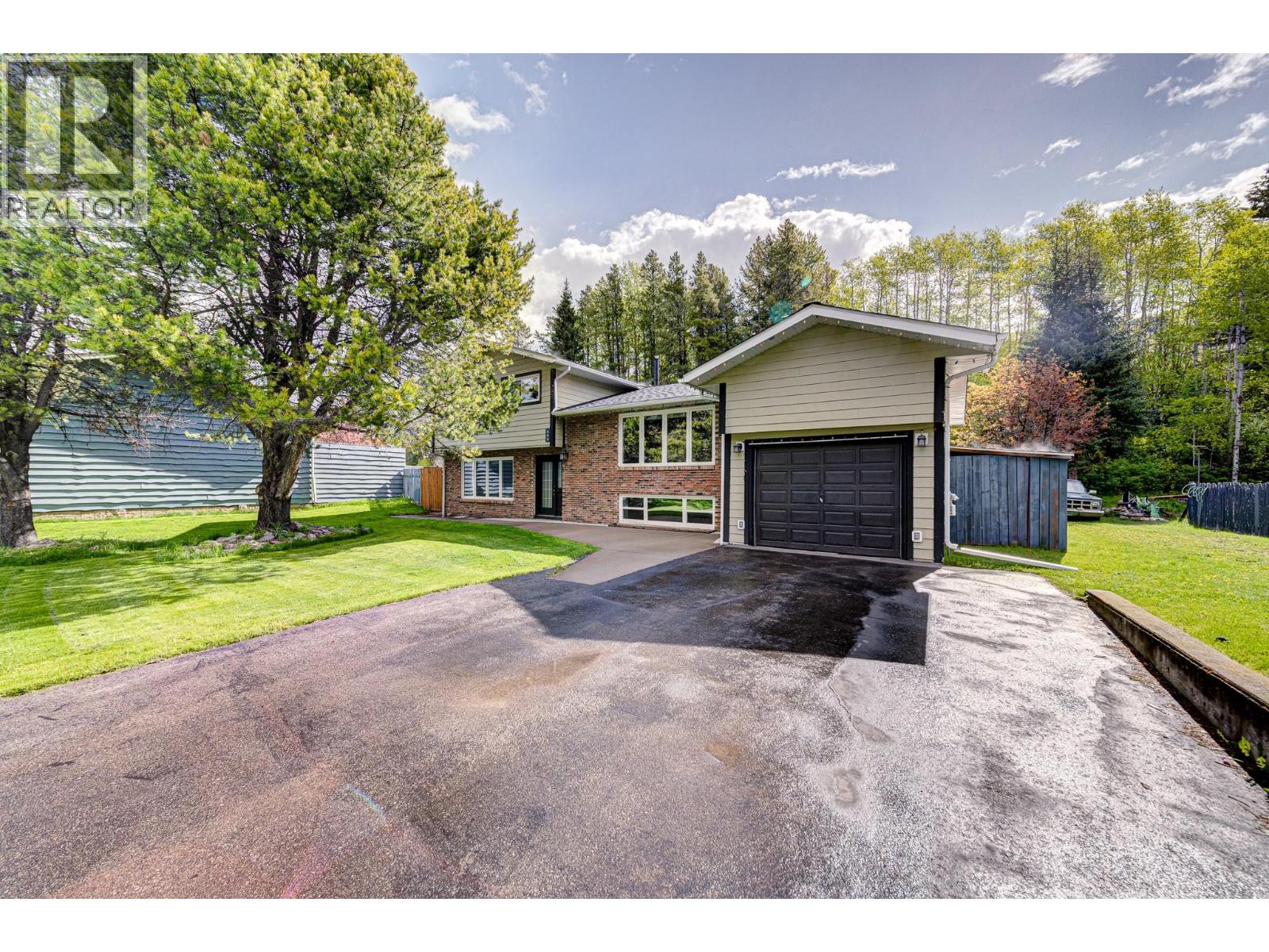 444 Engelmann Spruce Drive, Sparwood, British Columbia  V0B 2G1 - Photo 41 - 10370398