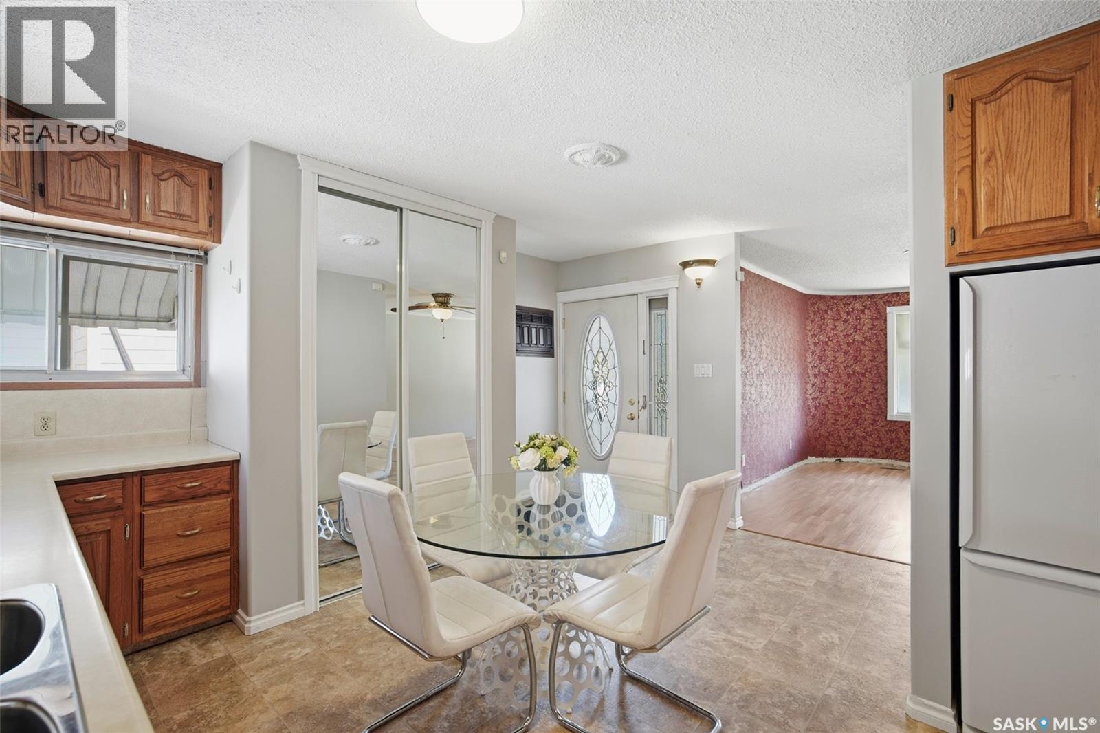 721 H Avenue S, Saskatoon, Saskatchewan  S7M 1X2 - Photo 10 - SK036541