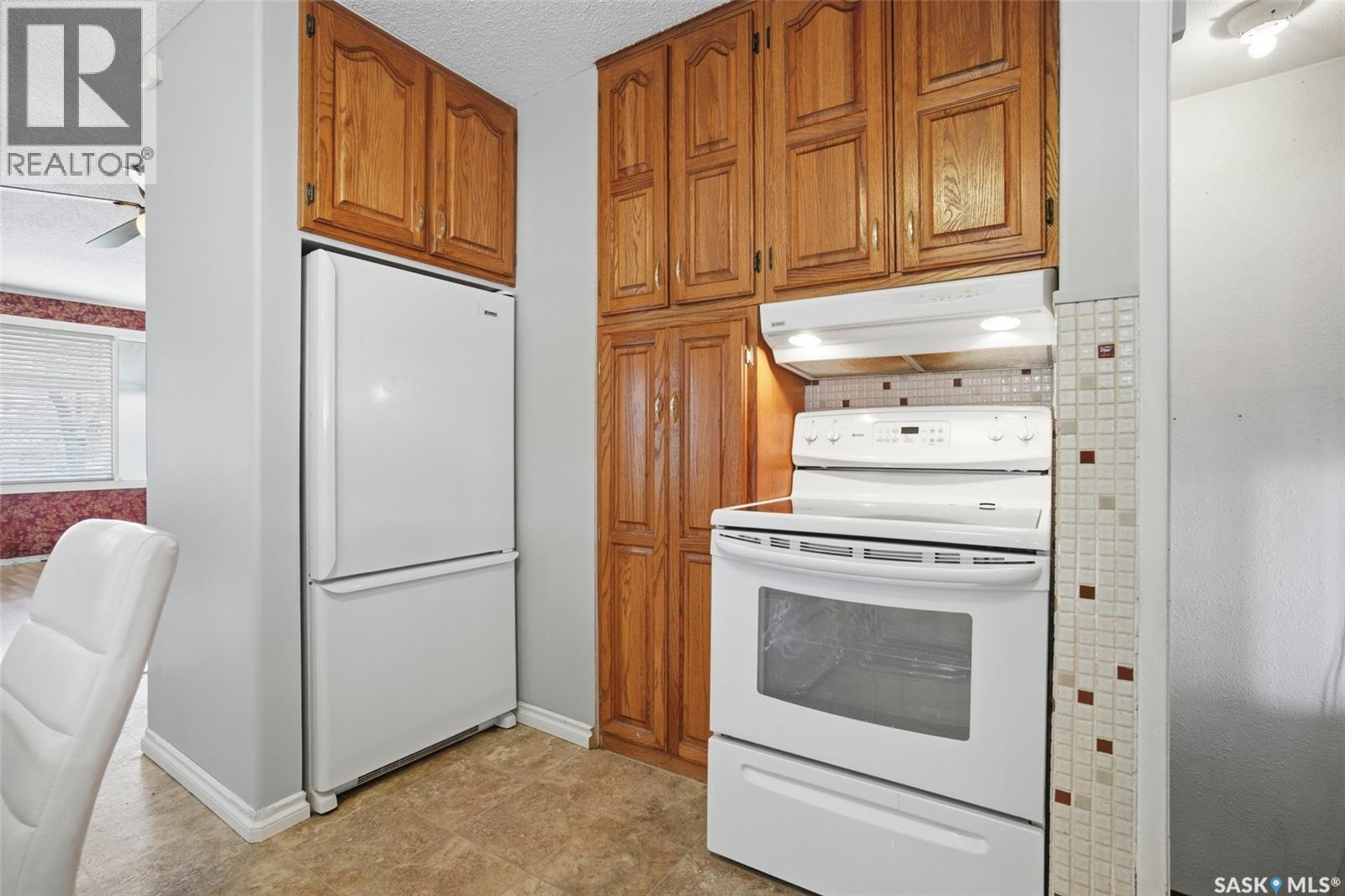 721 H Avenue S, Saskatoon, Saskatchewan  S7M 1X2 - Photo 13 - SK036541