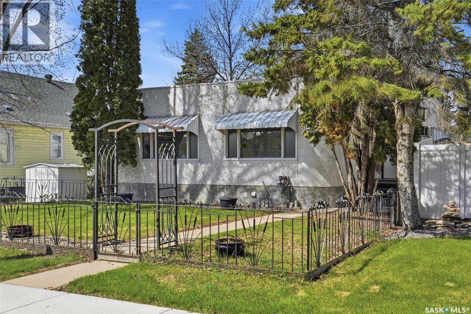 721 H Avenue S, Saskatoon, Saskatchewan  S7M 1X2 - Photo 4 - SK036541