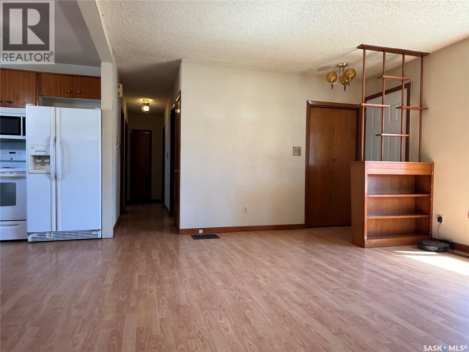 578 4th Avenue W, Melville, Saskatchewan  S0A 2P0 - Photo 5 - SK036478