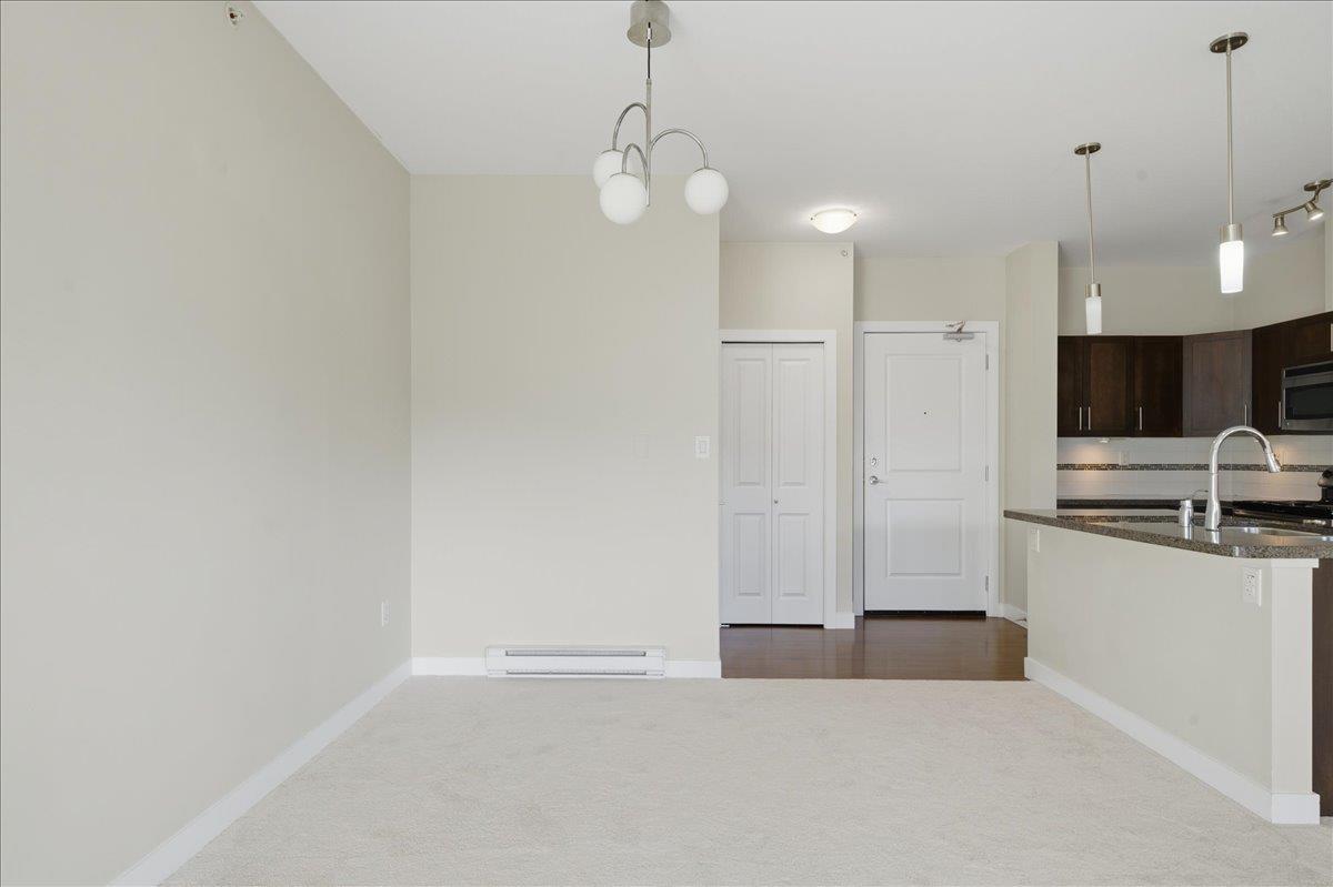 411 33898 Pine Street, Abbotsford, British Columbia  V2S 2P3 - Photo 8 - R3126005