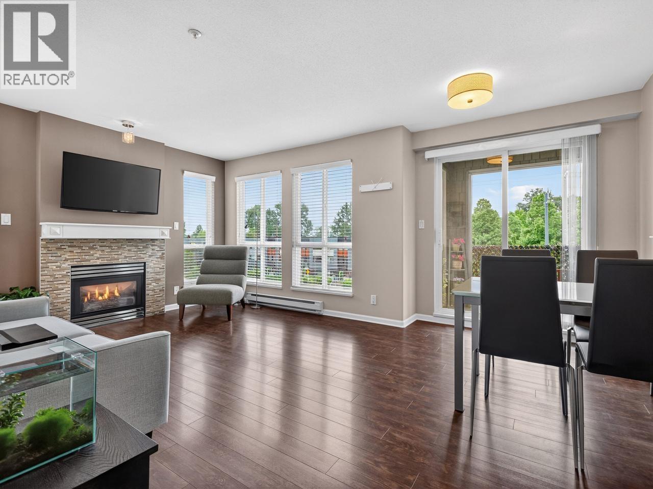 310 8495 Jellicoe Street, Vancouver, British Columbia  V5S 2J4 - Photo 4 - R3125968
