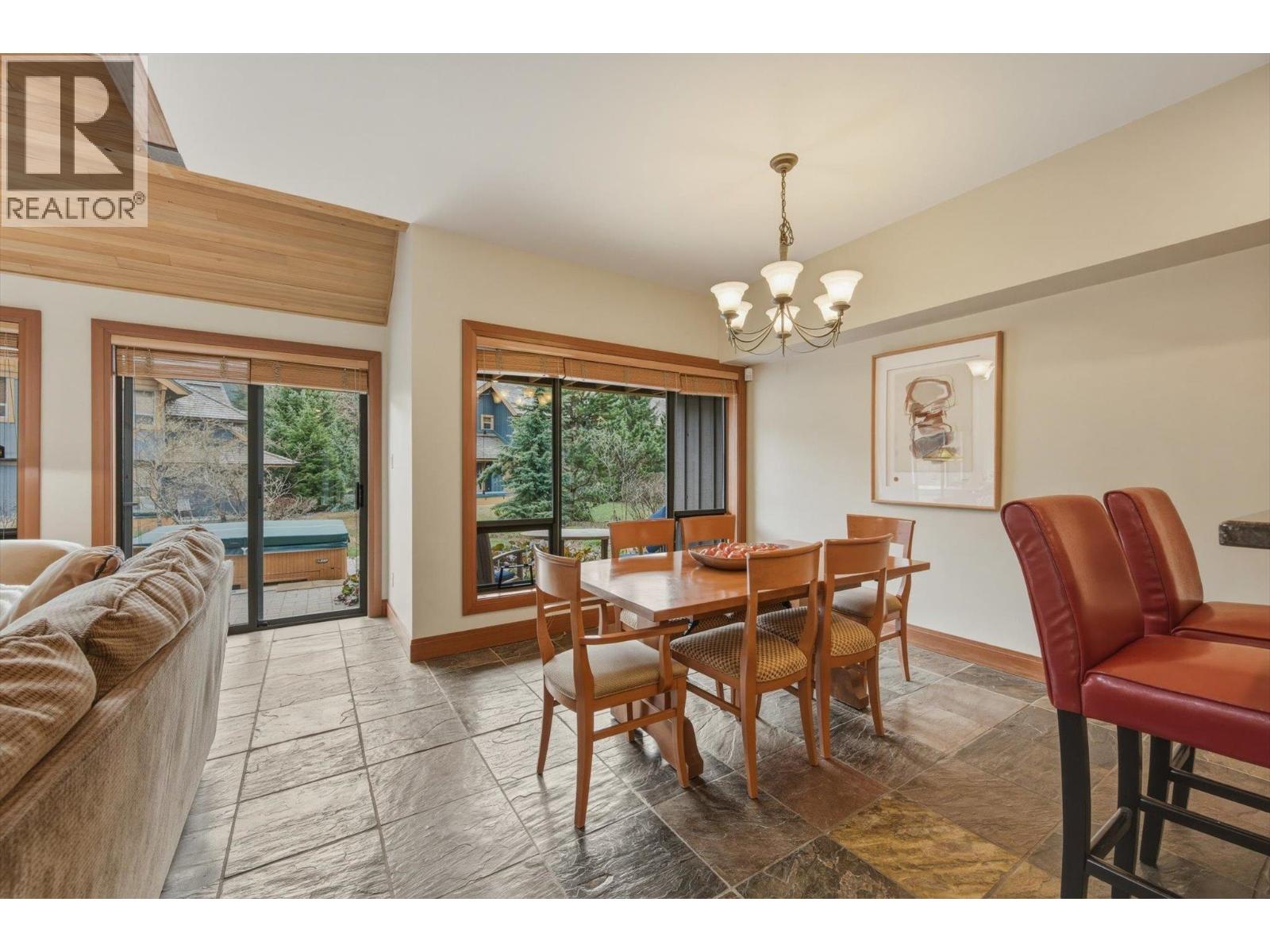 4824 Casabella Crescent, Whistler, British Columbia  V8E 0Z4 - Photo 11 - R3125972