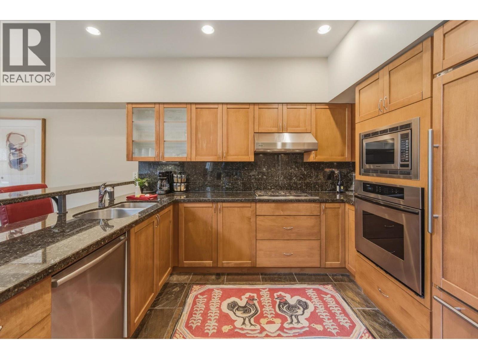 4824 Casabella Crescent, Whistler, British Columbia  V8E 0Z4 - Photo 13 - R3125972