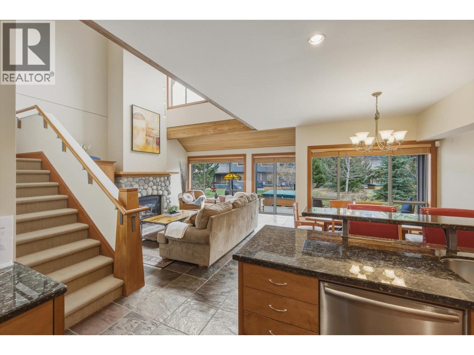 4824 Casabella Crescent, Whistler, British Columbia  V8E 0Z4 - Photo 17 - R3125972