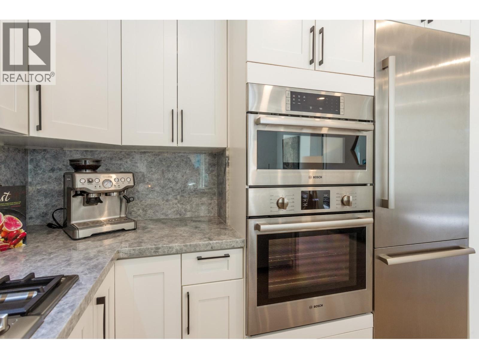 1372 E 10th Avenue, Vancouver, British Columbia  V5N 1X3 - Photo 7 - R3125876