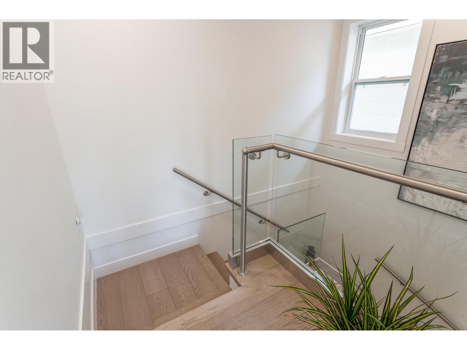1372 E 10th Avenue, Vancouver, British Columbia  V5N 1X3 - Photo 23 - R3125876