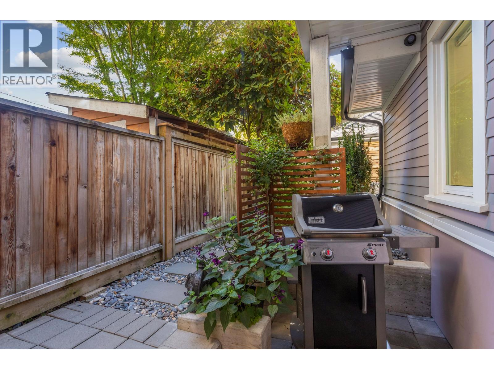 1372 E 10th Avenue, Vancouver, British Columbia  V5N 1X3 - Photo 26 - R3125876